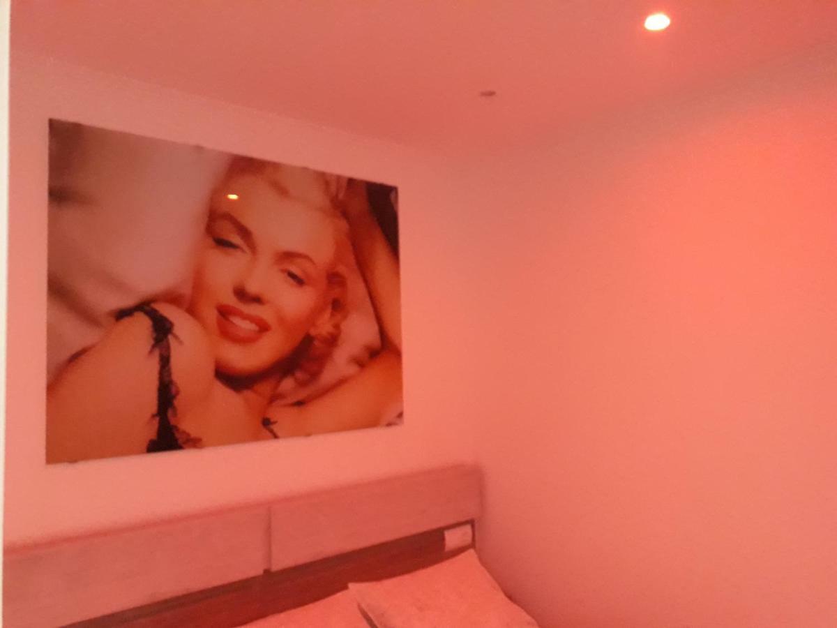 Marilyn Apartment Roses Exterior photo